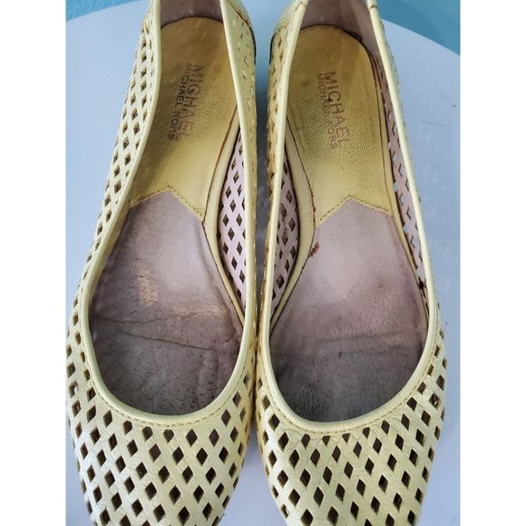 MICHAEL KORS Yellow Flat Ballet SLIP ON Diamond cutout shape SHOES Sz7.5 WOMEN - Picture 4 of 8